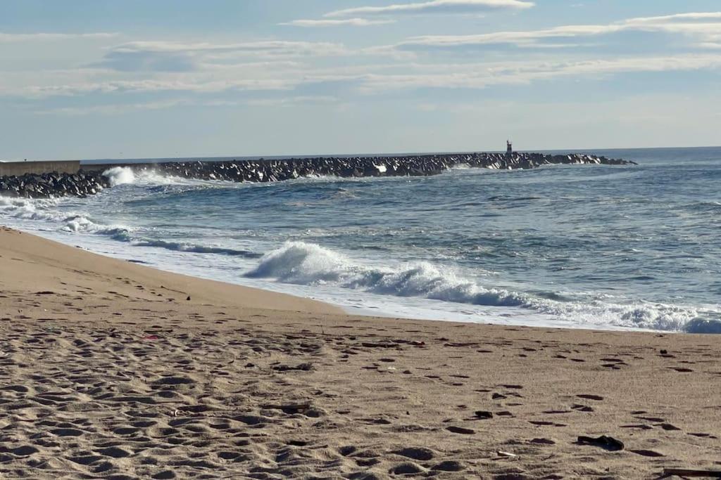 Proche De La Plage Et Du Metro, 1 Place De Garage Póvoa de Varzim Eksteriør bilde